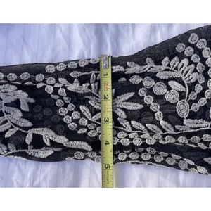 Vintage Vivid Importers of NY Women’s Sz Large Flower Black White Top Blouse thumbnail 8