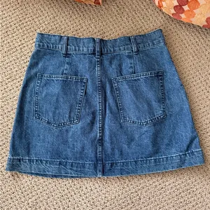Free People We The Free Women’s Medium Blue Denim Mini Skirt thumbnail 2