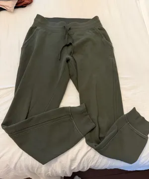 Lululemon Joggers Scuba thumbnail 1