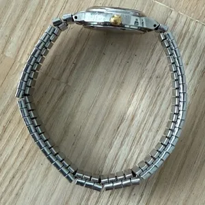 Seiko Two-Tone Ladies Watch White Dial Date Windows Stretch Bracelet New Battery thumbnail 8
