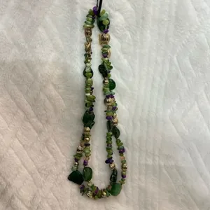 Vintage Single Strand Mixed Purple & Green Beads & Stones Necklace thumbnail 6