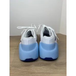 Nike Air Zoom Bella 6 Women Size 11 White Blue Pink Sneakers Training Shoes thumbnail 7