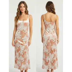 Dazy Floral Crushed Velvet Maxi Dress – Size L, Stunning Occasion Wear thumbnail 1