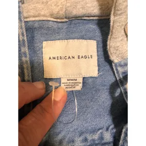 American Eagle Bleach Wash Cropped Denim Jacket Hoodie Blue White Womens Medium thumbnail 3