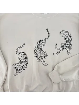 Tiger Sweatshirt ASO Kaley Cuoco Urban Outfitters Project Social T Animal Print thumbnail 5