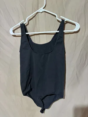 Skims bodysuit thumbnail 3