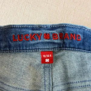 Lucky Brand Sweet Mid Rise Flare Jeans Womens 10/30R Blue Boho Raw Hem Denim thumbnail 10