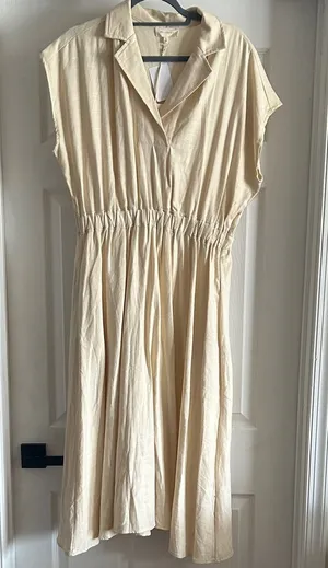 MelloDay Cream Short-Sleeve Collared Midi Dress thumbnail 1