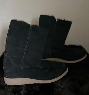 Koolaburra by UGG Koola Slim Short Women's Black Sheepskin Boots Size 11 1014301 thumbnail 1