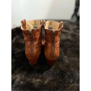 Frye Carson Wedge Booties/Ankle Boots Leather size 8 M 8m thumbnail 4