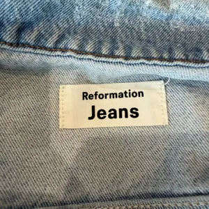 Reformation Jeans Jacket Women XS Blue Tahoe Light Wash Denim Button Front thumbnail 8