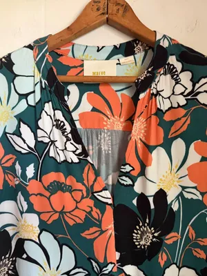 Maeve Anthropologie Juno Dress Tropical Floral Small Bold Flowy Relaxed V-Neck thumbnail 5