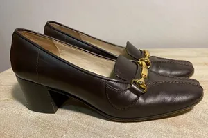 Vintage Gucci 70’s brown leather loafers w/ block heel. Size 35.5. Gold accent thumbnail 1