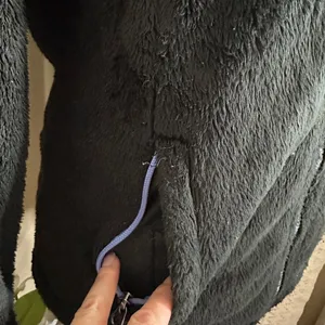 The North Face Black/Lavender Purple Plush Fleece Fuzzy Zip Up Jacket thumbnail 3