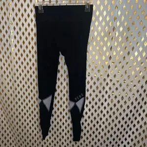 Victoria’s Secret PINK yoga pants leggings sheer and fishnet detail size XS thumbnail 6