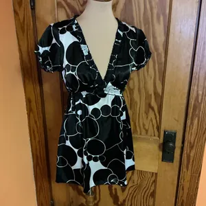Vtg Y2K Wrapper plunging dotted top thumbnail 8