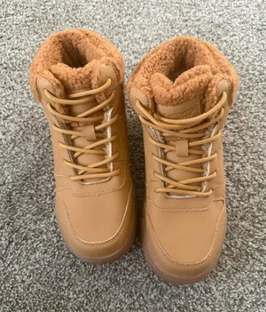 Snow boots Brown Size 6 thumbnail 1