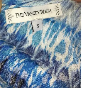NEW The Vanity Room Women's Small Blue Ruffle Off the Shoulder Maxi Dress v6x thumbnail 4