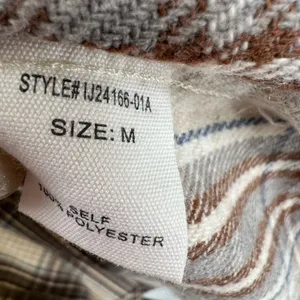 Altar’d State neutral shacket oversized S plaid fall winter soft outdoor plaid thumbnail 6