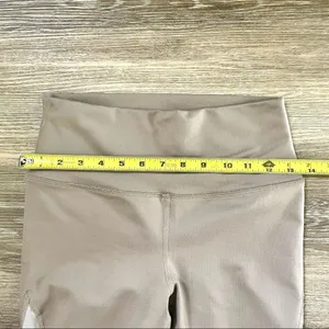 Alo yoga high waist Capri tan mesh legging thumbnail 10