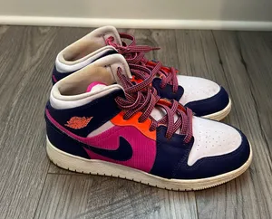 Nike  1 thumbnail 2
