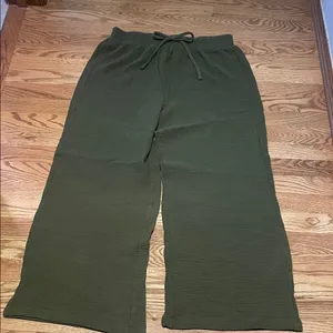 Women's Olive Wide Leg Pants thumbnail 2