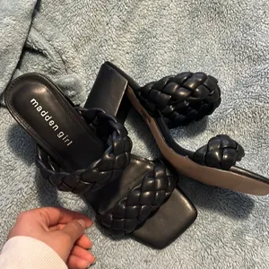 NWOT Madden girl Dixcy sandals thumbnail 3