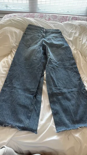 Hollister Low-Rise Jeans thumbnail 2