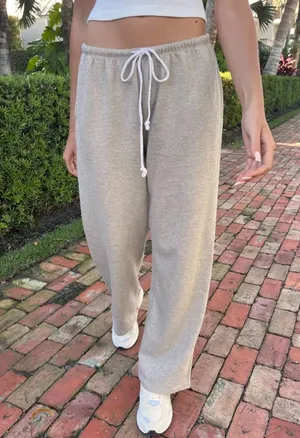 Brandy Melville - AUTUMN TIE SWEATPANTS thumbnail 1