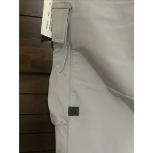Lululemon LAB Reykur Cargo Pants Gray Womens Sz 12 Hiking Utility Tech NEW Rare thumbnail 8