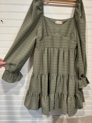 Dress thumbnail 1