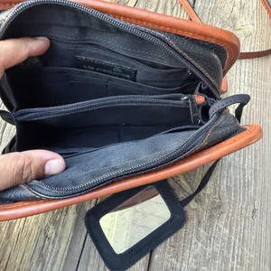 Liz Claiborne Leather Crossbody Purse Black Brown Buckle Accent Vintage Bag thumbnail 9