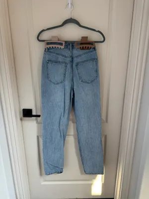 Aritzia Denim Forum The Boyfriend High Rise Loose 28l in 9 Yrs Blondie Bleu thumbnail 2