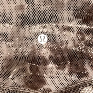 Lululemon Rose Gold Metallic Patterned Foil Leggings Comfortable Casual size 4 thumbnail 5