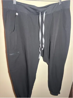 FIGS Zamora Jogger Scrub Pants XXL Black Grey 25” inseam thumbnail 2