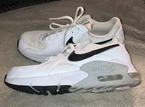 Nike 🧜‍♀️  Air Max Sneakers, 8.5 thumbnail 1