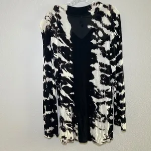 XCVI Womens Tie Dye Long Sleeve V Neck Top Black White women's medium lagenlook thumbnail 7