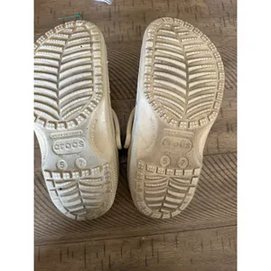 Crocs‎ Classic Clogs Off-White Bone Cream | Size Men 5 / Women 7 thumbnail 3