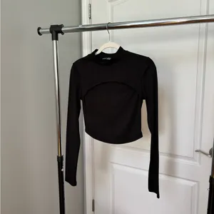 SheIn Black long sleeve going out top thumbnail 2