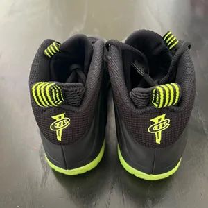 New NIKE Little Posite One GS 'Black Volt' thumbnail 6