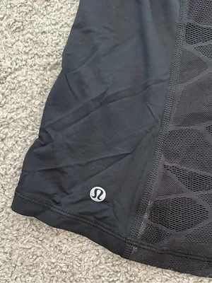 LULULEMON Goal Crusher Tank in Black Sz. Small thumbnail 8