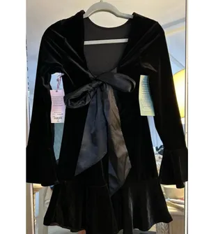 NEW Johnny Wujek Black Velvet Holiday Open Back Bow Mini Dress XS $74 thumbnail 1