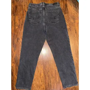 Women’s American Eagle High Rise Mom Jeans charcoal wash denim thumbnail 4