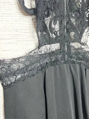 Sheer Black Lace Halter Neck Open Back High Slit Maxi Evening Gown Size Small thumbnail 8
