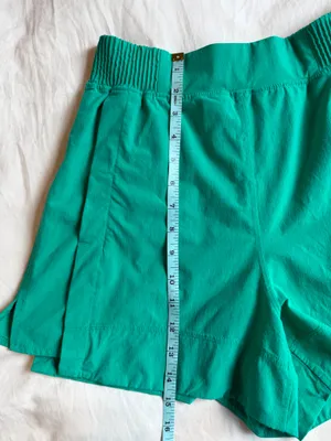 Lululemon Stretch Woven Relaxed-Fit High-Rise Short 4" thumbnail 10