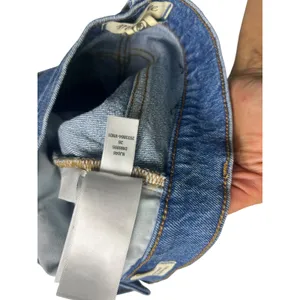 Madewell The Perfect Jean Shorts 26 Medium Wash Raw Hem Cutoff Denim NJ046 thumbnail 5
