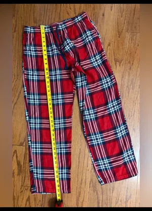 Stars Above Soft Red & Black lounger pants - Size Medium. Excellent condition. refer to measurements for accurate size. Measurements approximately 15” waste x 37” long. Priced to sell at as is condition. Non-smoking home. Don’t like my price, make reasonable offer. And thank you for checking my closet. thumbnail 7