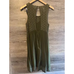 Anthropologie Lilka Dress Olive Green Rayon & Lace Sleeveless Open Back Sz S thumbnail 7