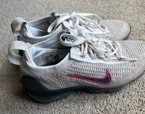 Size 7 - Nike Air VaporMax Flyknit White Thunder Blue 2021‎ thumbnail 1