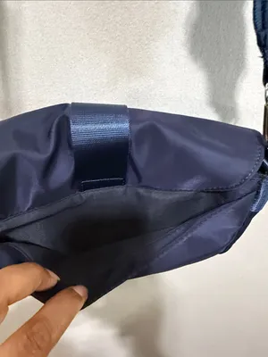 lululemon athletica 3L Navy Crossbody Bag with Silver Hardware thumbnail 8